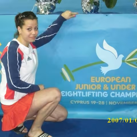 Laura Lozová